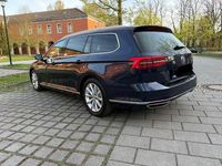 Gebraucht VW Passat 220 PS (161 kW) 2017 Blau Kombi