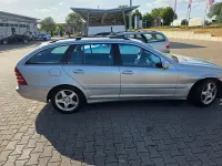 Gebraucht Mercedes C220 Avantgarde 143 PS (105 kW) 2004 Silber Kombi
