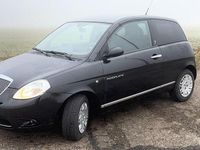 Second-hand Lancia Ypsilon 77 CP (56 kW) 2008 Negru Hatchback