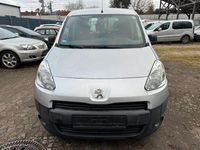Gebraucht Peugeot Partner 90 PS (66 kW) 2015 Silber Van / Kleinbus