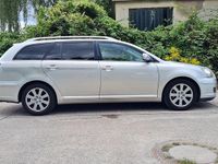 Gebraucht Toyota Avensis 129 PS (94 kW) 2009 Silber (metallic) Kombi