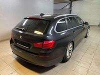 Gebraucht BMW 520 184 PS (135 kW) 2010 Black sapphire metallic Kombi