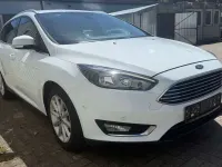 Gebraucht Ford Focus Titanium 125 PS (91 kW) 2017 Frostweiß Kombi