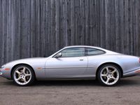 Gebraucht Jaguar XKR 363 PS (266 kW) 2000 Silber Coupé