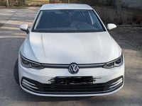 Gebraucht VW Golf VIII Style 131 PS (96 kW) 2021 Weiß Limousine