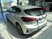 Używany Ford Focus Titanium 125 KM (91 kW) 2025 Srebrny Sedan/Limuzyna