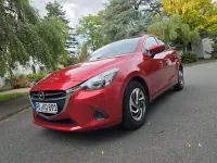Gebraucht Mazda 2 75 PS (55 kW) 2015 Rot Kleinwagen