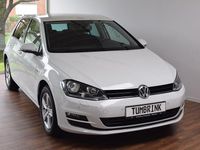 Gebraucht VW Golf VII LOUNGE 110 PS (80 kW) 2015 Pure white Limousine