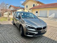 Gebraucht BMW 218 Active Tourer Advantage 136 PS (100 kW) 2016 Silber Van / Kleinbus