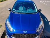 Gebraucht Ford Fiesta Ambiente 60 PS (44 kW) 2017 Blau Limousine