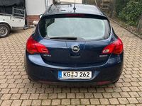 Gebraucht Opel Astra 95 PS (69 kW) 2012 Blau Kombi
