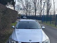 Gebraucht BMW 318 143 PS (105 kW) 2006 Grau Kombi