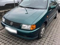 Gebraucht VW Polo Basis 75 PS (55 kW) 1997 Grün Limousine