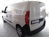 Gebraucht Fiat Doblò 105 PS (77 kW) 2021 Colore ernesto weiß Van / Kleinbus