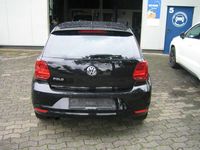 Gebraucht VW Polo LOUNGE 110 PS (80 kW) 2015 Ebenholzschwarz Kleinwagen