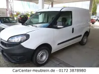 Gebraucht Fiat Doblò 95 PS (69 kW) 2019 Weiß Van / Kleinbus