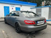 Gebraucht Mercedes E200 Avantgarde 184 PS (135 kW) 2012 Grau Limousine