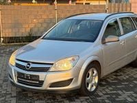 Gebraucht Opel Astra Edition 125 PS (91 kW) 2008 Silber Kombi