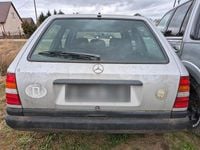 Gebraucht Mercedes E230 132 PS (97 kW) 1988 Silber Kombi