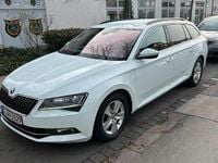 Gebraucht Skoda Superb 150 PS (110 kW) 2016 Weiß Kombi