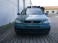 Gebraucht Opel Astra 84 PS (61 kW) 2003 Jadegruen mi2 Limousine