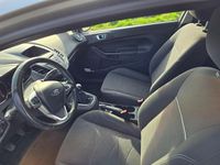 Gebraucht Ford Fiesta 75 PS (55 kW) 2015 Silber