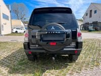Gebraucht Mitsubishi Pajero 247 PS (181 kW) 2007 Schwarz SUV