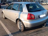 Usata Audi A3 74 CV (54 kW) 2000 Argento Utilitaria