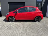 Gebraucht Toyota Yaris Lounge 99 PS (72 kW) 2015 Rot Kleinwagen