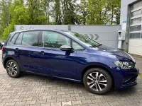 Gebraucht VW Golf IQ Drive 131 PS (96 kW) 2020 Blau Van / Kleinbus