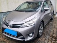 Gebraucht Toyota Verso 150 PS (110 kW) 2014 Andere farben Van / Kleinbus