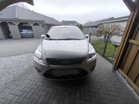 Gebraucht Ford Focus 100 PS (73 kW) 2010 Silber Limousine