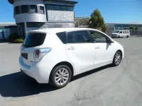 Gebraucht Toyota Verso Basis 111 PS (81 kW) 2017 Weiß Van / Kleinbus