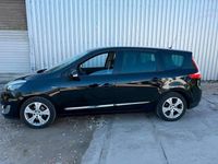 Second-hand Renault Scénic III 131 CP (96 kW) 2012 Negru Monovolum