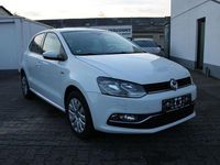 Gebraucht VW Polo LOUNGE 75 PS (55 kW) 2015 Weiß Limousine