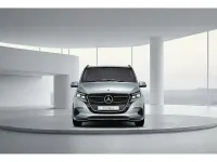 Gebraucht Mercedes V250 Style 190 PS (139 kW) 2026 Silber Van / Kleinbus