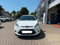 Gebraucht Ford Fiesta 120 PS (88 kW) 2009 Weiß Kleinwagen