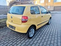 Gebraucht VW Fox 75 PS (55 kW) 2005 Gelb Kleinwagen