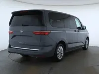 Gebraucht VW Multivan Style 204 PS (150 kW) 2024 Grau Van / Kleinbus