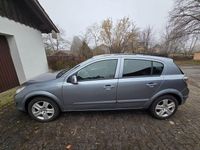 Gebraucht Opel Astra Selection 116 PS (85 kW) 2009 Grau Limousine