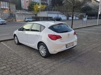 Gebraucht Opel Astra Exklusiv 116 PS (85 kW) 2014 Limousine