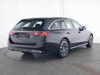 Gebraucht Mercedes E300 Avantgarde 313 PS (230 kW) 2024
