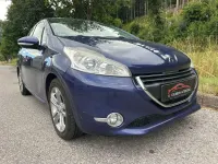 Gebraucht Peugeot 208 Allure 114 PS (83 kW) 2014 Blau Kleinwagen