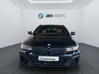 Gebraucht BMW 530 Performance 286 PS (210 kW) 2022 Schwarz Kombi