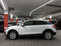 Gebraucht Audi Q2 Ambiente 150 PS (110 kW) 2022 Gletscherweiß metallic SUV
