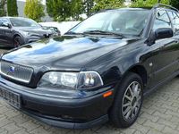 Gebraucht Volvo V40 122 PS (89 kW) 2000 Schwarz Kombi