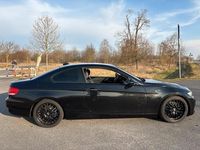 Second-hand BMW 325 Basis 218 CP (160 kW) 2007 Negru Coupe