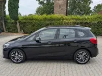 Gebraucht BMW 220 Active Tourer Advantage 178 PS (130 kW) 2021 Schwarz Van / Kleinbus