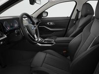 Gebraucht BMW 330e Shadowline 292 PS (214 kW) 2022 Alpinweiss iii (weiß) Kombi