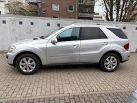 Gebraucht Mercedes ML320 224 PS (164 kW) 2008 Silber SUV